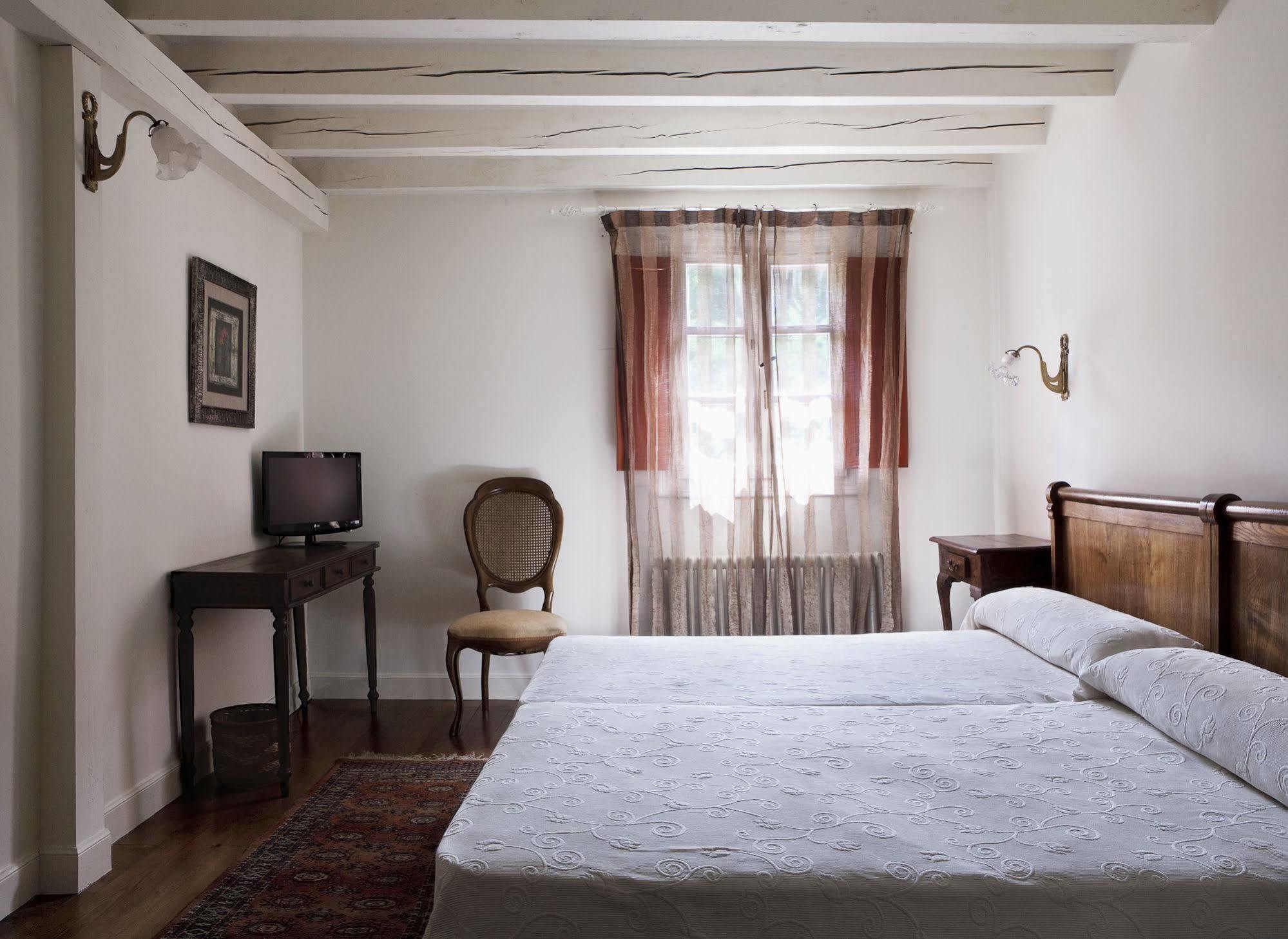 Hotel Iraragorri Galdakao Eksteriør billede